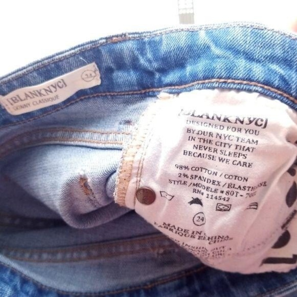 BlankNYC 24 Skinny Classique Light wash denim jean lowrise distressed Casual - Picture 4 of 10